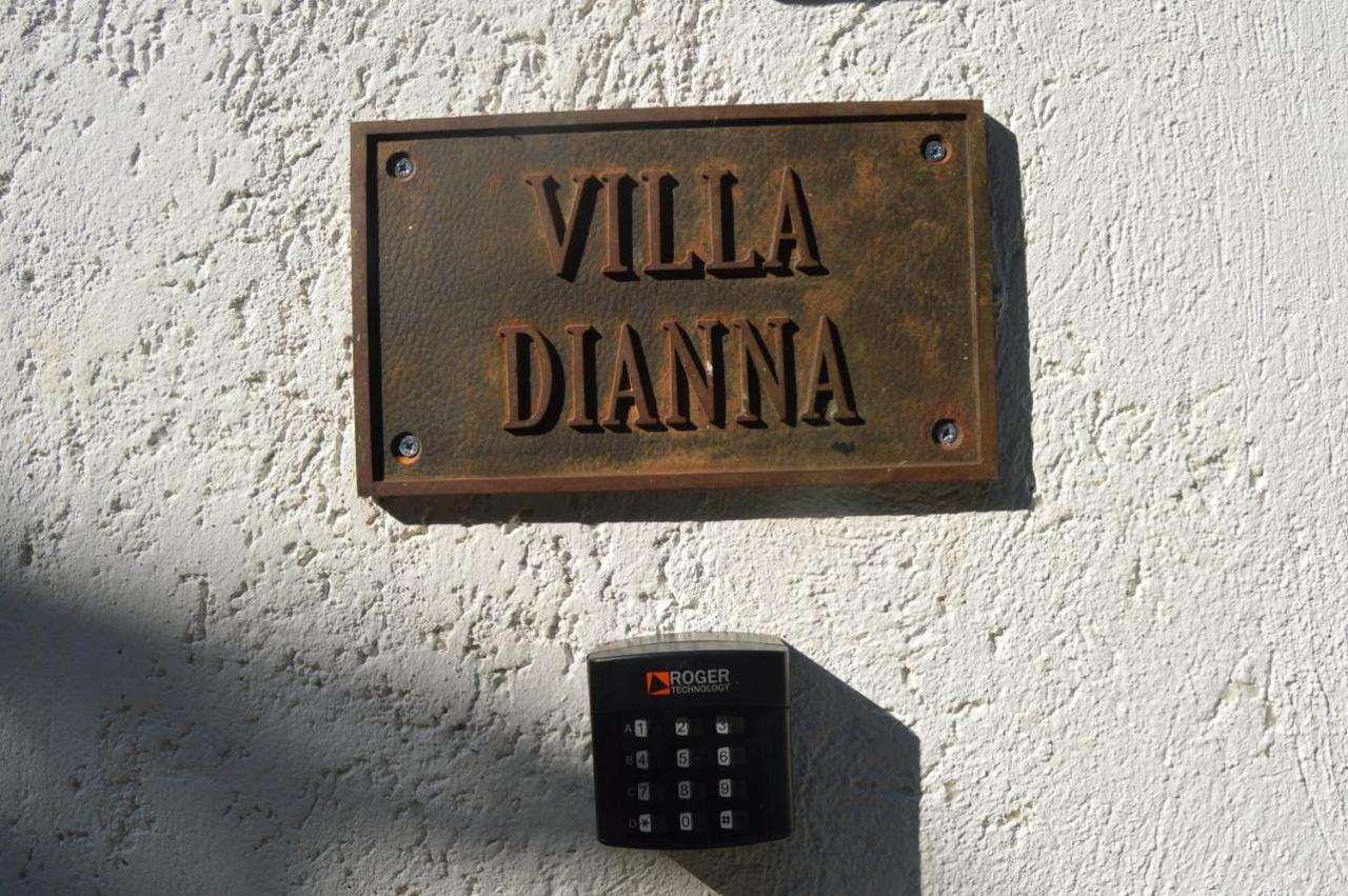 Villa Dianna - Entire Villa, Roof Terrace, Pool, Garden, Sea Views Near Dunn'S River Ocho Rios Exterior photo