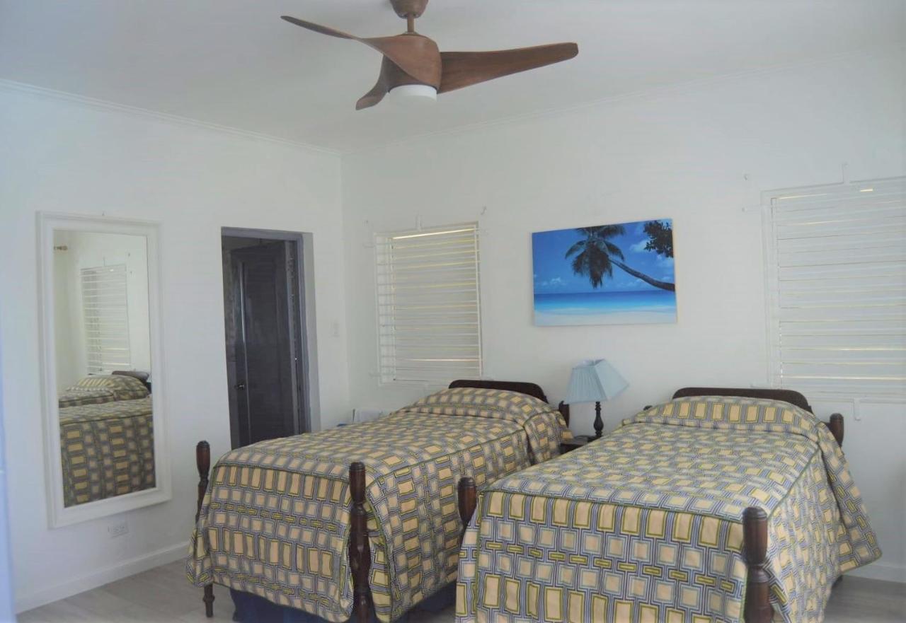 Villa Dianna - Entire Villa, Roof Terrace, Pool, Garden, Sea Views Near Dunn'S River Ocho Rios Exterior photo